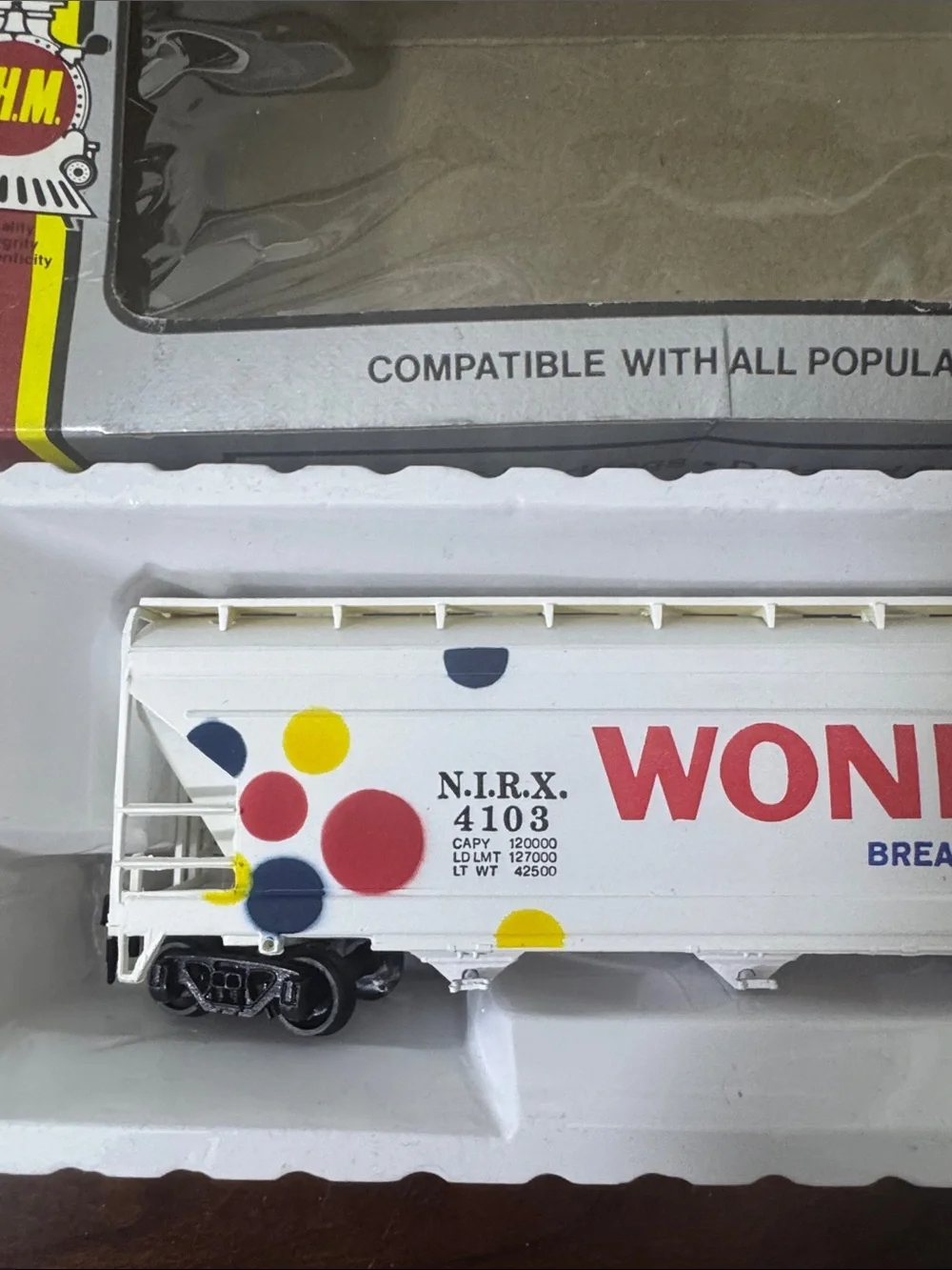 AHM Wonder Bread Center Flow Hopper HO Scale Train Car (New)